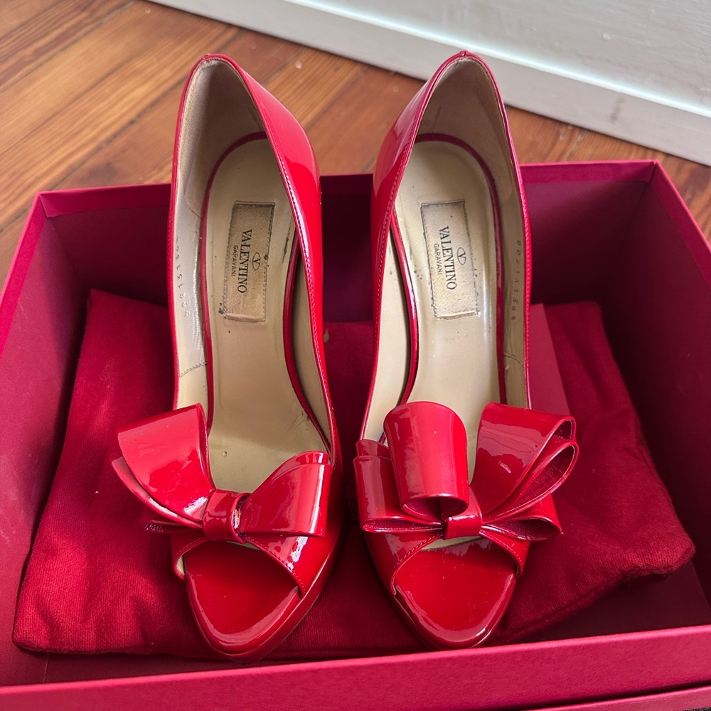 Valentino Glossy Red Heels with Bow Accent
